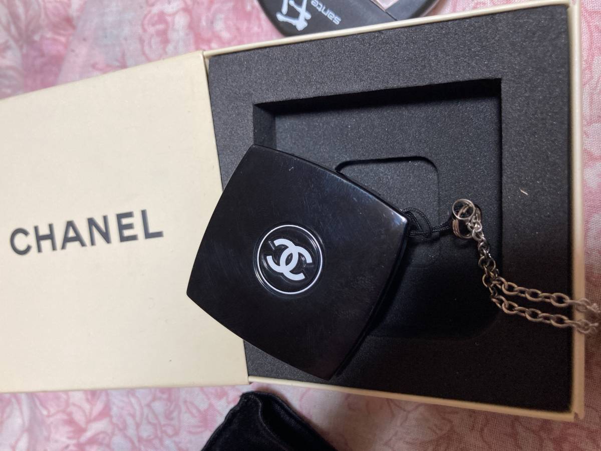 Yahoo!オークション - CHANEL シャネル ミニ ミラー ストラップ付き