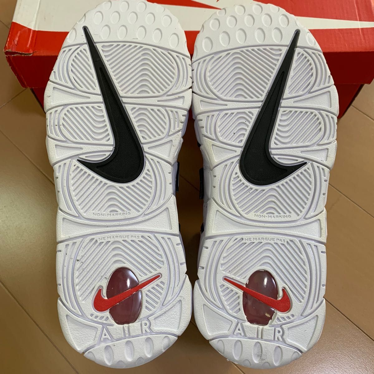 最大66%オフ! 海外限定 24㎝ NIKE エアモア アップテンポ ピースラブ