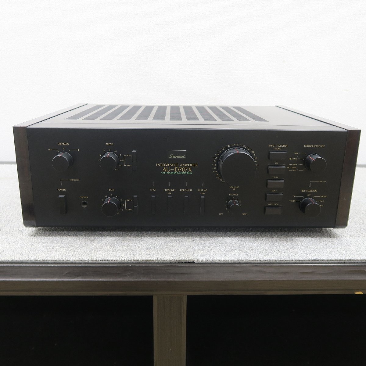 ジャンク品 通電確認 SANSUI プリメインアンプ AU-D707X 山水 サンスイ