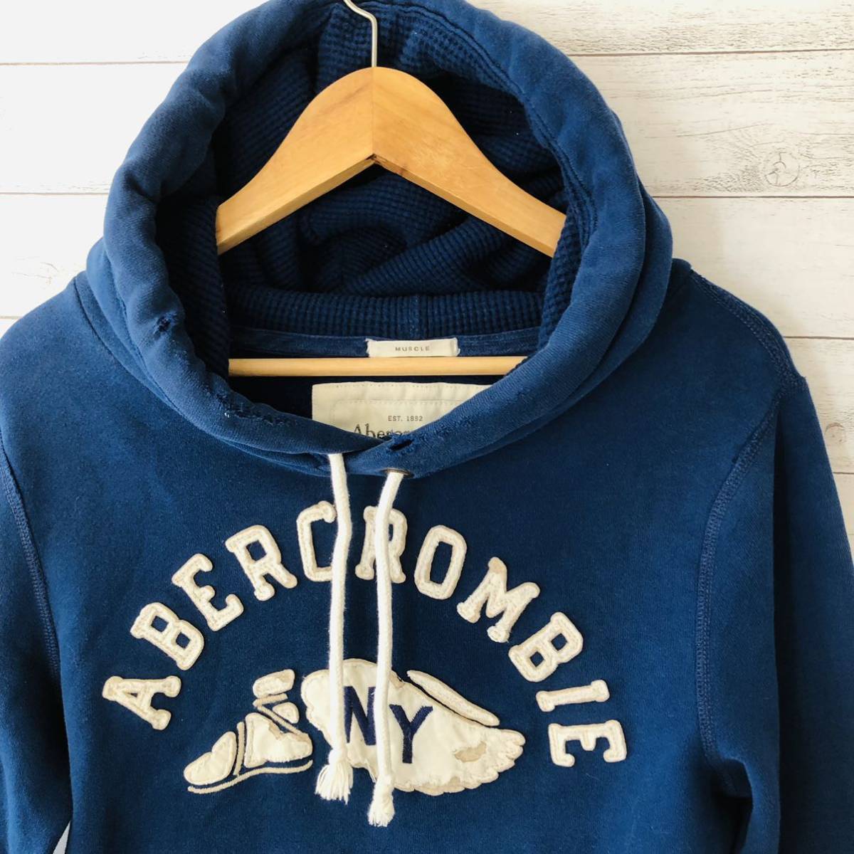 アバクロ Abercrombie パーカー M ヴィンテージ ダメージ加工 - パーカー