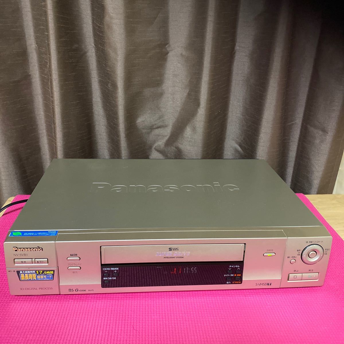 Panasonic VHS NV-SVB1 通電確認済み 現状品 の画像1