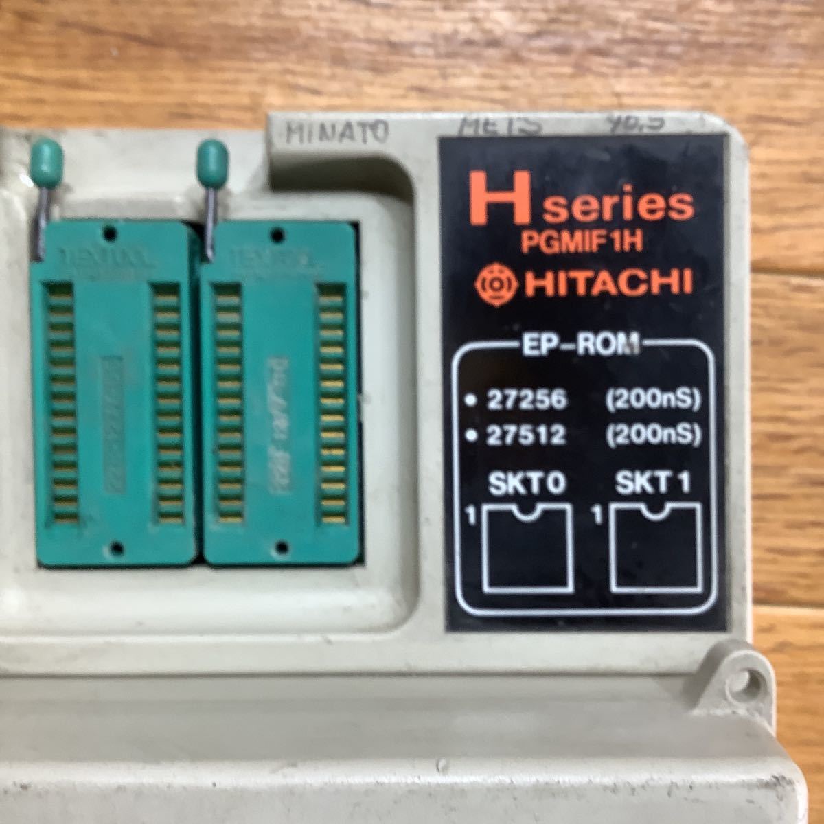  Showa Retro Hitachi производства секвенсор. ром зажигалка в это время. старый оборудование нет поэтому работоспособность не проверялась Junk 