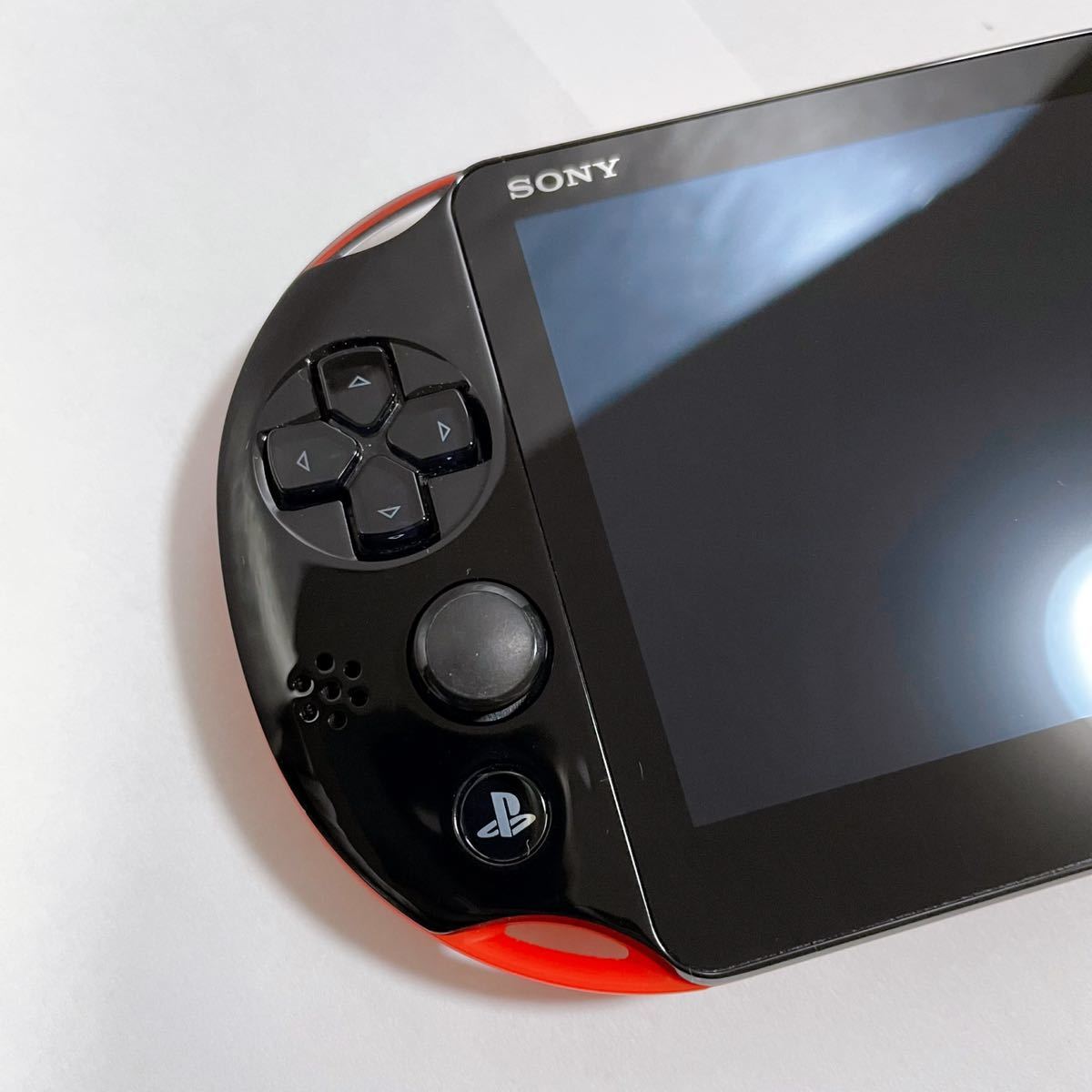 PS Vita PCH-2000 Wi-Fiモデル スーパーバリューパック限定カラー