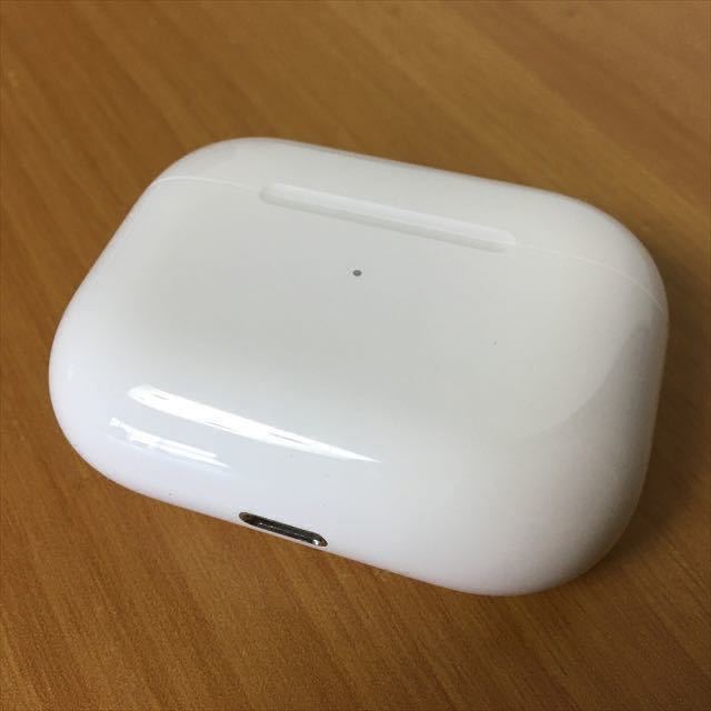 Apple純正 AirPods Pro用 ワイヤレス充電ケースのみ イヤホン本体なし