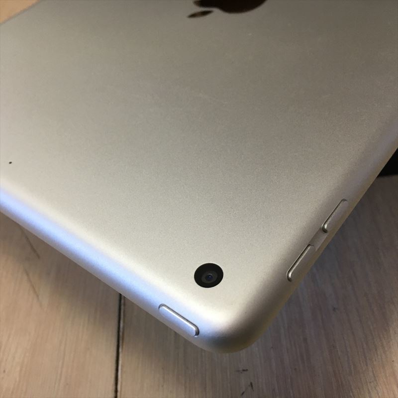 衝撃特価 173)Apple iPad iPad セルラー 第5世代 WiFi 【美品】APPLE