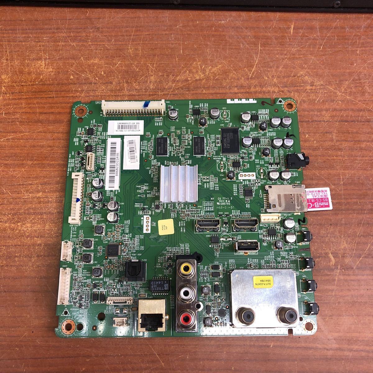 Toshiba Toshiba LCD TV 40S8 TV Main Board Part Part TV Repair Детали детали SR040J VTV-L40030 REV: 1