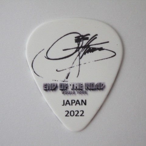 ★キッス KISS ジーン・シモンズ Gene Simmons End Of The Road World Tour 2022年 日本公演 JAPAN Flag ギターピック_画像2