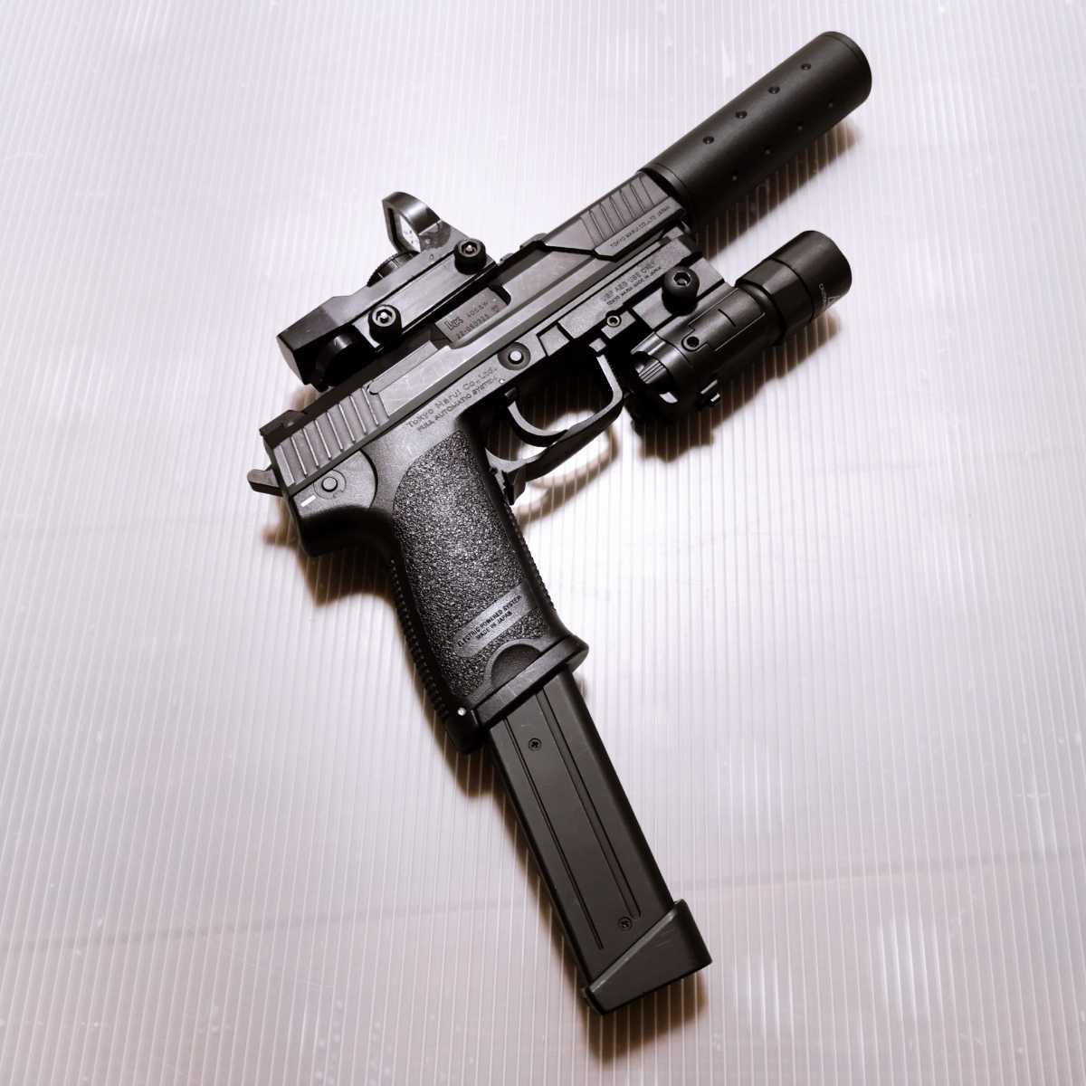東京マルイ 電動ハンドガン H&K USP 18歳以上 完動品 外装カスタム-