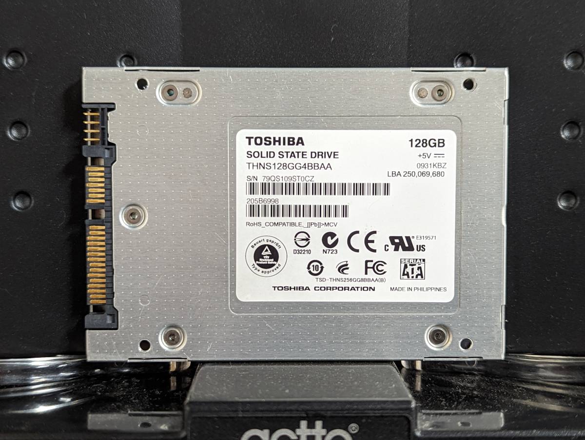 【送料無料】【動作確認済み】　TOSHIBA SOLID STATE DRIVE 内蔵ハードディスク　SDD 128GB　_画像1