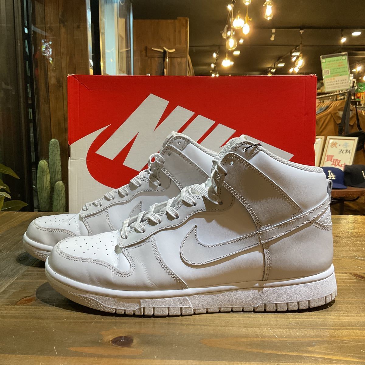 超歓迎即納 ナイキ NIKE ダンクハイ レトロ バスト グレー 28cm OmR3g