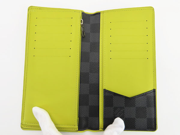 ほぼ新品 ルイヴィトン ダミエグラフィット ポルトフォイユ ブラザ 二
