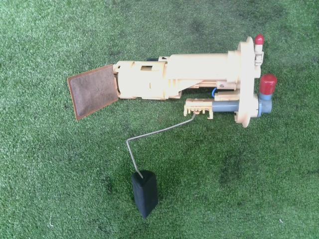ムーヴ ムーブ DBA-L175S L185 フューエルポンプ 燃料ポンプ L KF-VE T20 H20年 23210-B2050(エンジン部品)|売買されたオークション情報、yahooの商品情報をアーカイブ公開 - オークファン(aucfan.com)