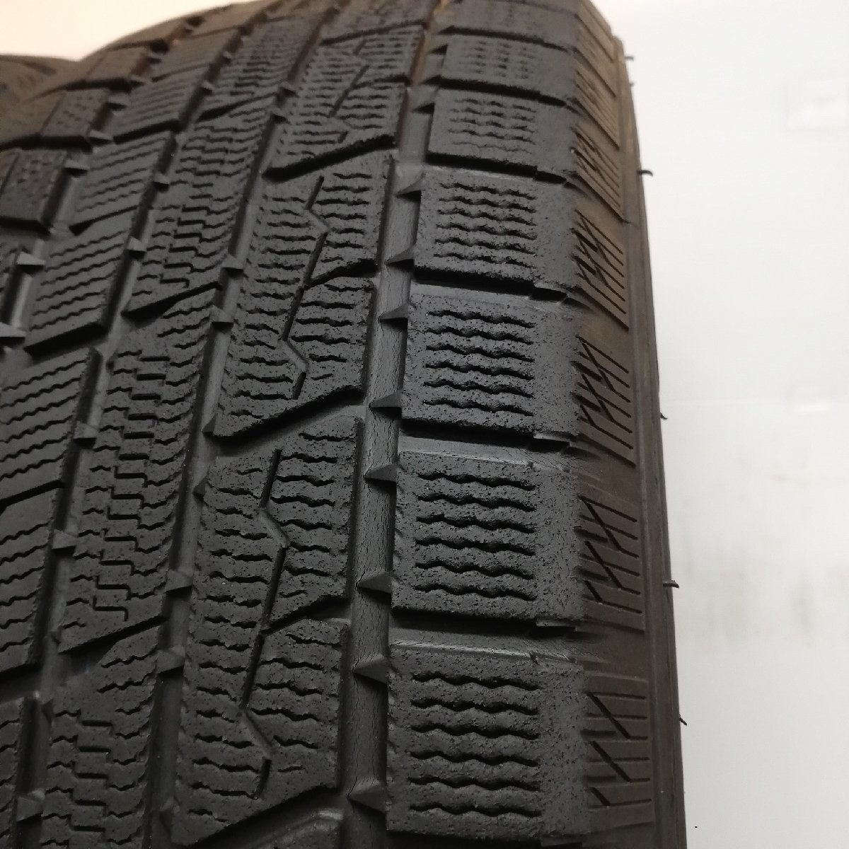 ◆本州・四国は送料無料◆ ＜スタッドレス 2本＞ 215/60R17 トーヨータイヤ ウィンタートランパス TX 2019年 50～55% エスティマ_画像7