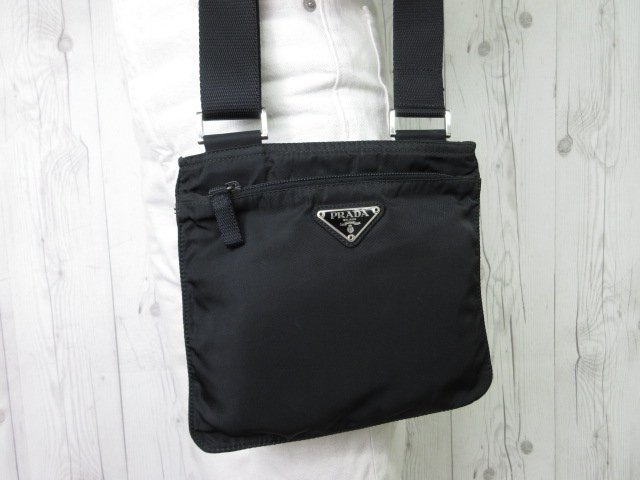 Yahoo!オークション - 美品 PRADA プラダ ポコノ ショルダーバッグ
