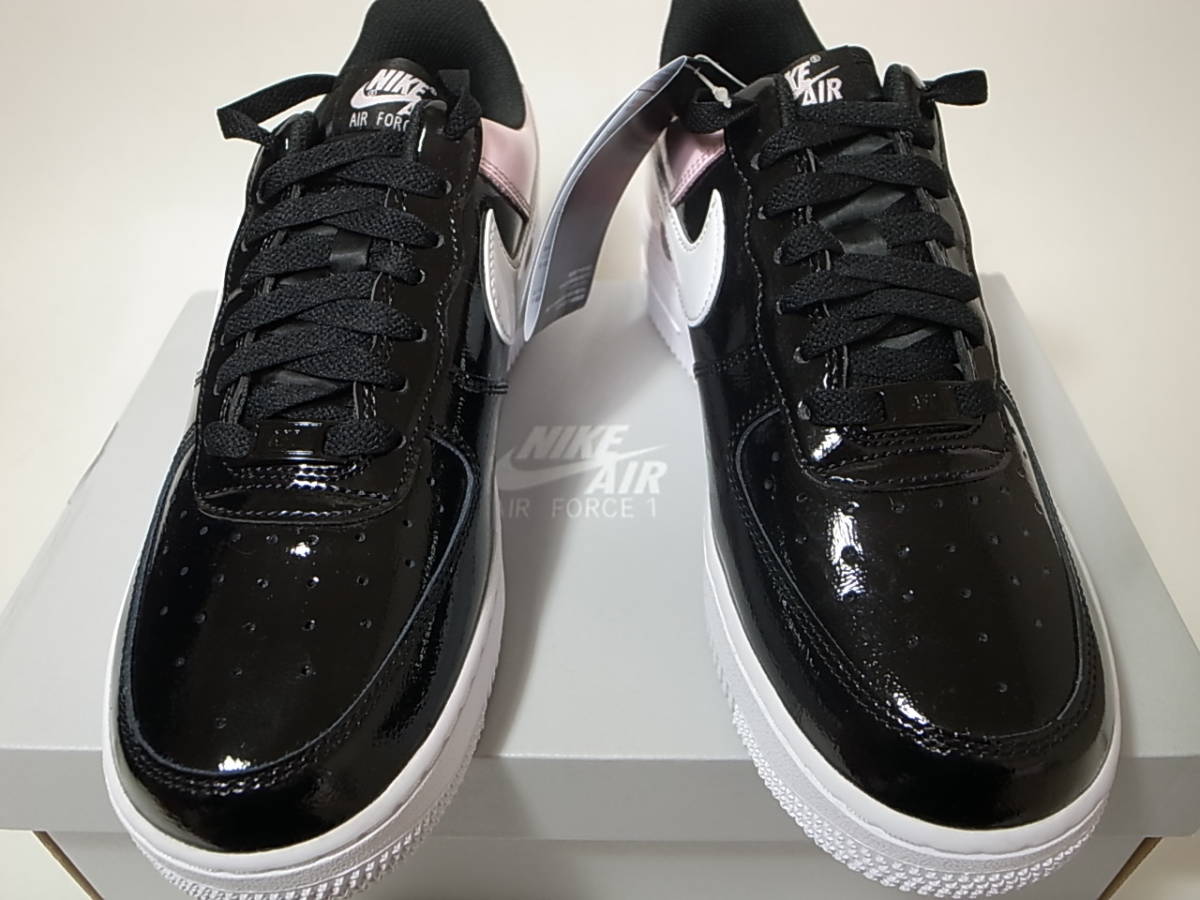 【送料無料 即決】NIKE W AIR FORCE 1 '07 ESS パテント ブラックxホワイトxピンクPINK US7.5/24.5cm新品DJ9942-600エアフォース1 エナメル