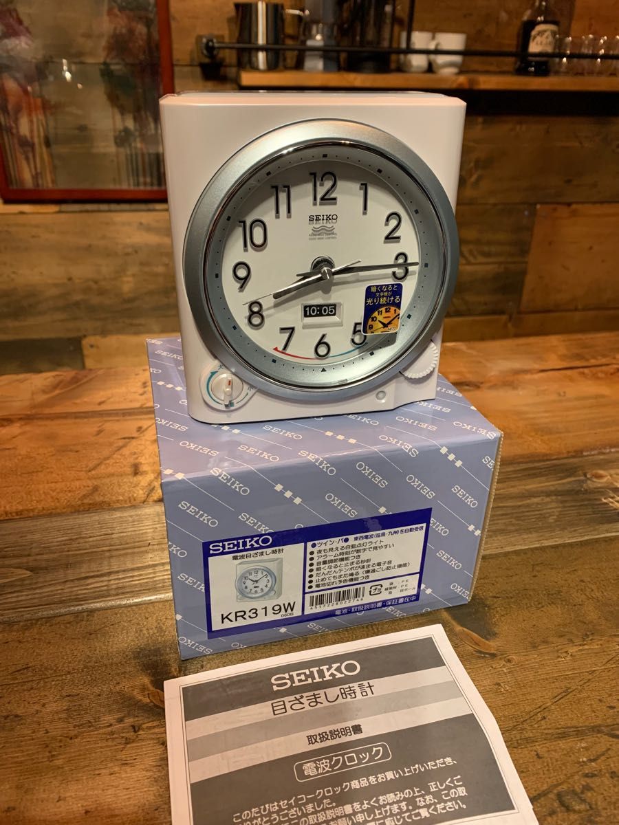 奇跡の未使用品品 動作確認済み 電波時計 kr319 シンプル SEIKO ウォール