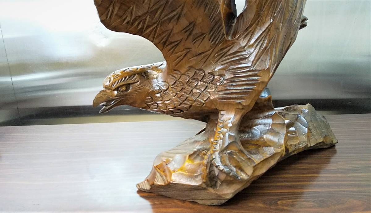 ヤフオク! - セール 鷲 鷹 鳥 木製 置物 木彫りオブジェ 彫刻 工芸
