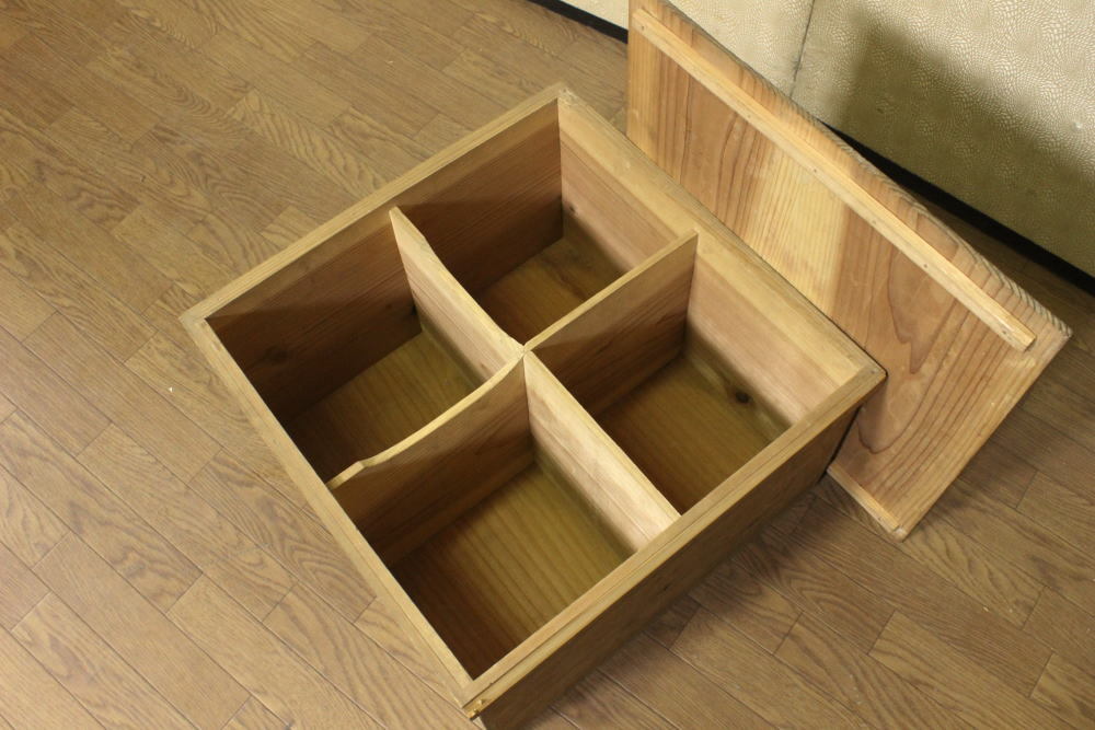 アンティーク・レトロ!明治時代の古い蓋つき木箱 升目ビンテージ