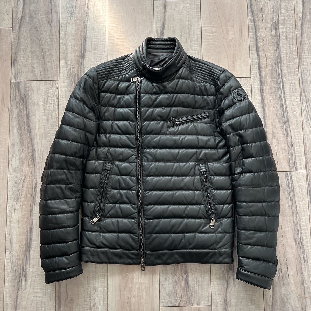 送料無料新品 極美品 国内品 MONCLER LORIENT モンクレール レザー