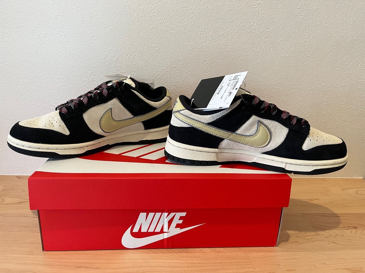NIKE WMNS Dunk Low LX