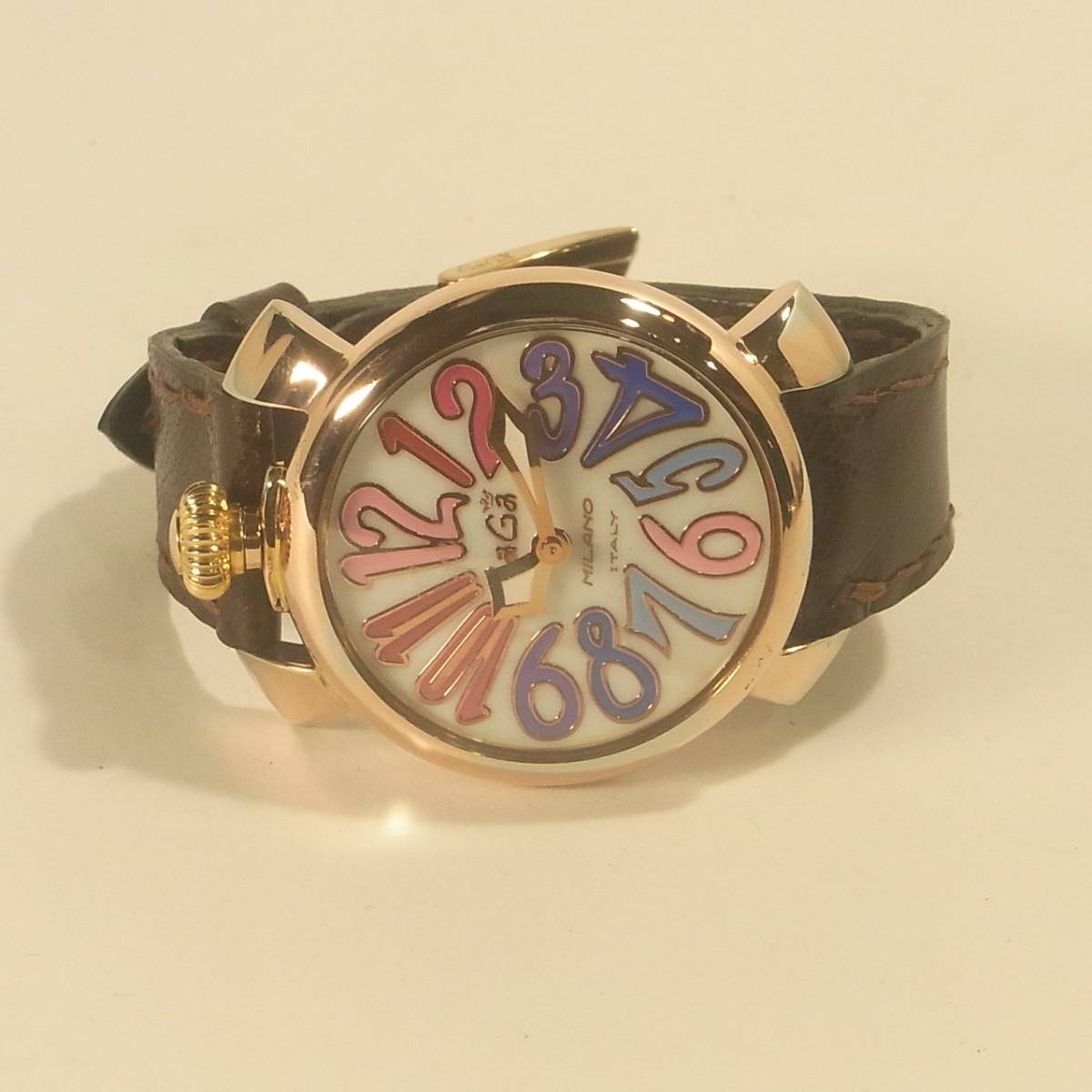 美品 稼働品 GAGAMILANO ガガミラノ マヌアーレ40 クオーツ 腕時計-