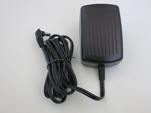 [ immediate bid ]AC adapter DSA-0151A-05A DC 5V 2.4A ( plug :5.5/2.1mm)