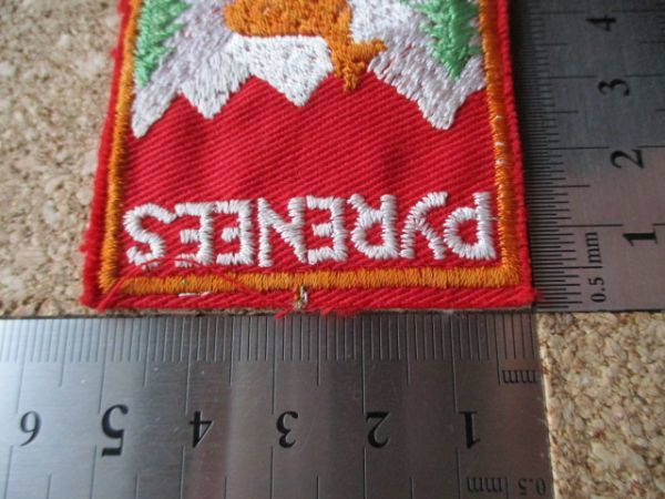 70s ピレネー山脈PYRENEES ワッペン/刺繍ビンテージ山脈PATCH鹿BADGE登山シカしかヨーロッパ山登りPATCH紋章ハイキング旅行エンブレム D①_画像8