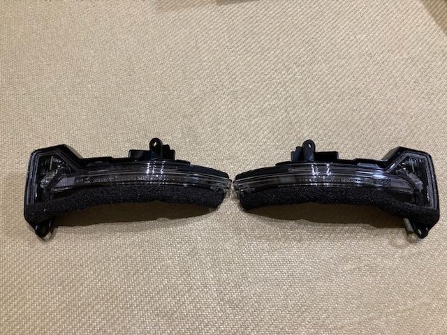 ヤフオク! - 新型 C28 日産セレナ 純正ドアミラーウインカー 新車外...