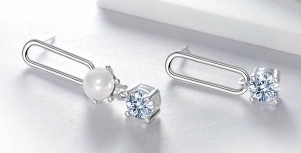 【最高級の逸品】★【希少大粒】ダイヤモンドピアス★《合計2ct》☆刻印有☆《限定販売》★プラチナ仕上★の画像3