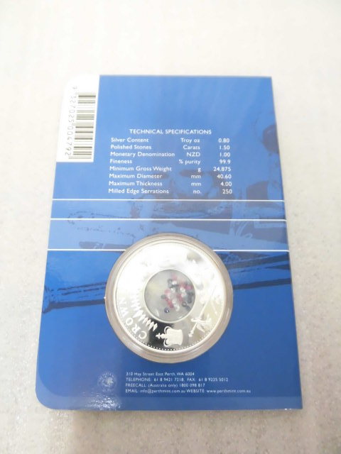 クック諸島 エリザベス2世 1ドル銀貨 2002年 クラウンジュエル シルバーロケットコイン エリザベス女王戴冠記念宝石入大型純銀貨の画像2