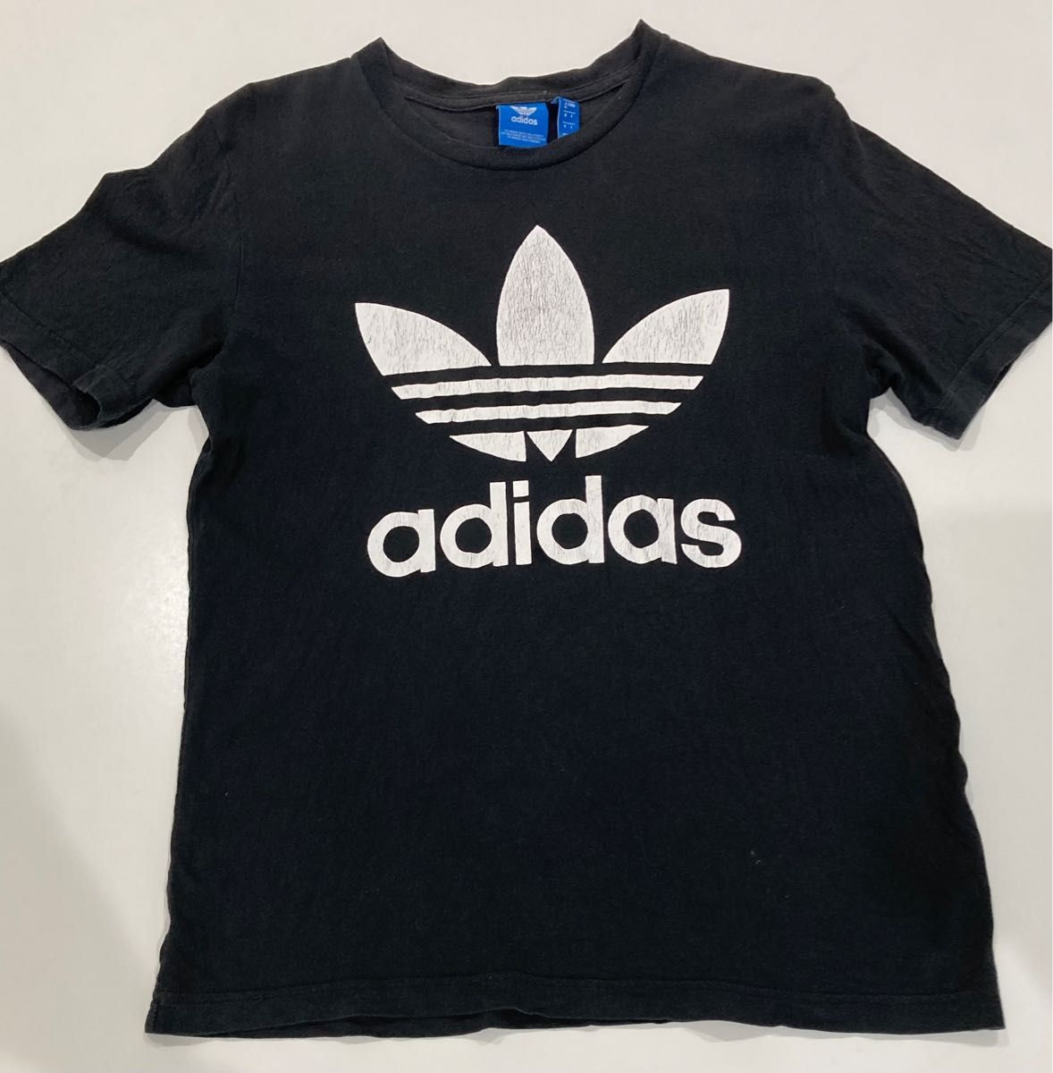 adidas アディダスオリジナルス Mサイズ adidas Originals 半袖Tシャツ 夏物ロゴTシャツ　ユ