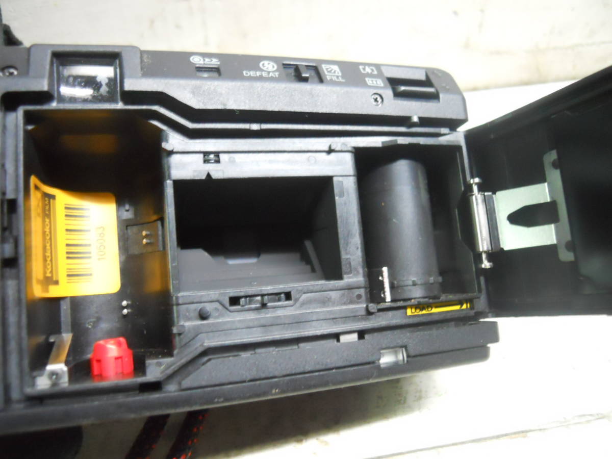 M9212 フィルムカメラ KODAK S900 TELE 現状 動作チェックなし 傷汚れあり ゆうパック60サイズ(0501)_画像7