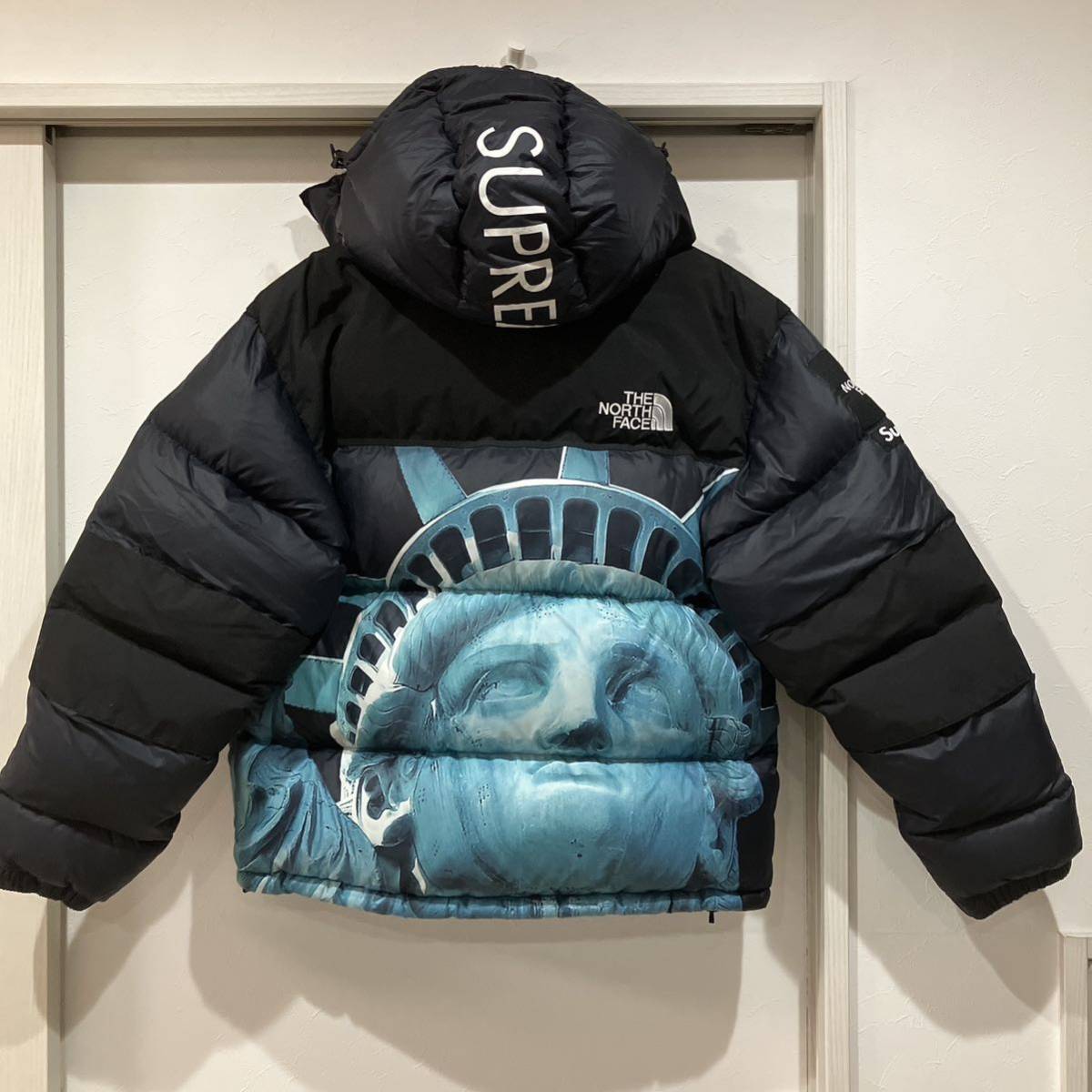 supreme ノースフェイス バルトロライトダウンジャケット 自由の女神 美品 THE NORTH FACE Nuptse JACKET 