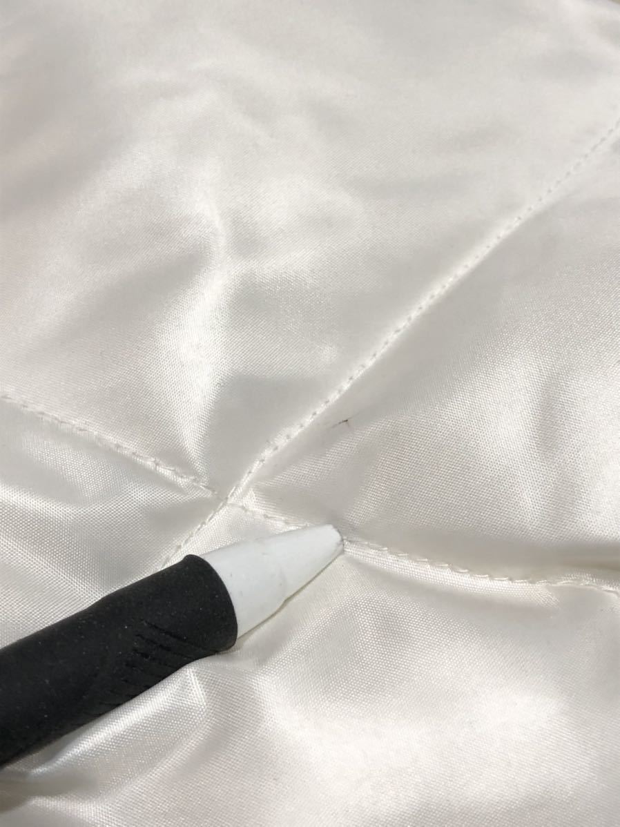 大きいサイズ XL ユニクロ プレミアム ダウンジャケット キルティング　　ホワイト UNIQLO PREMIUM DOWN JACKET 裾ドローコード 早2051_画像10