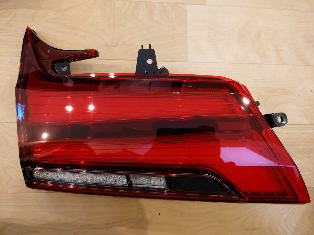 ディズニーコレクション 新車外し 30アルファード後期 テールランプ