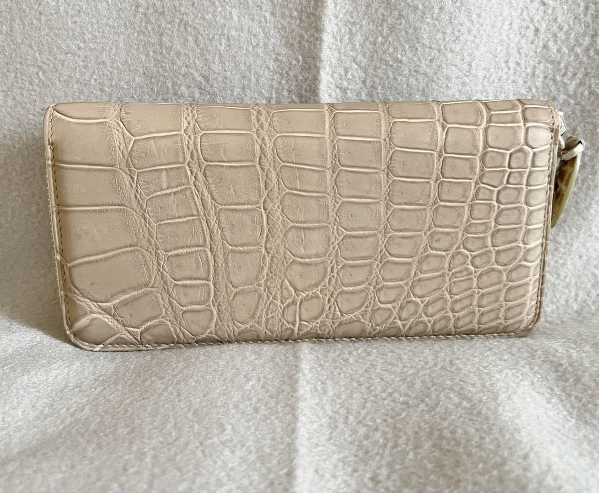 新品!クロコダイル 長財布 ラウンドファスナー長財布 ベージュ色 実物