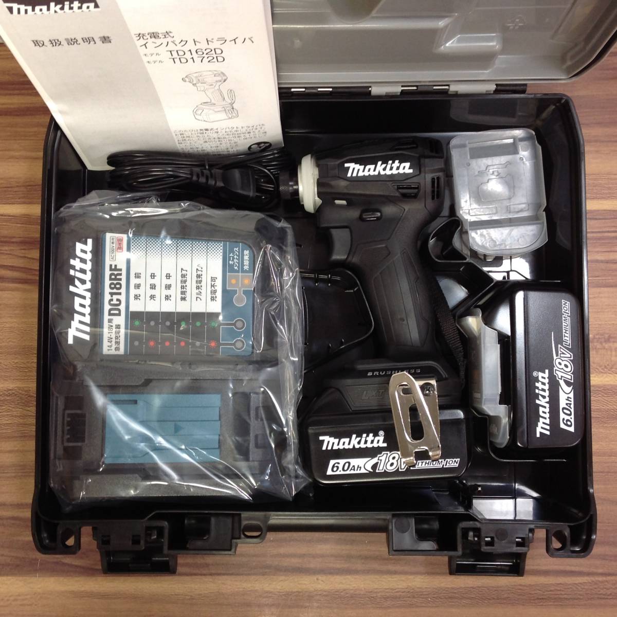 ☆品☆makita マキタ 18V 充電式インパクトドライバ TD172DRGXB 黒