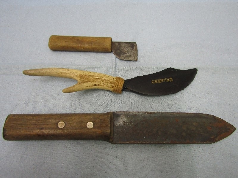 ナイフ 3種類 まとめて アイヌ彫刻刀など（712）全長29.8ｃｍ 25.3ｃｍ 14cm 鹿角 アイヌの画像2