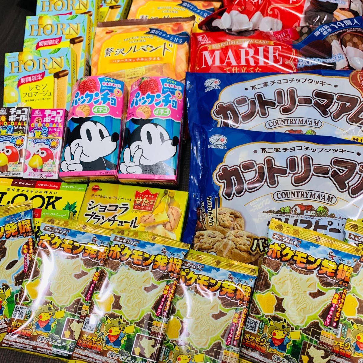 お菓子 詰め合わせ 激安 まとめ売り セット チョコボール いちご