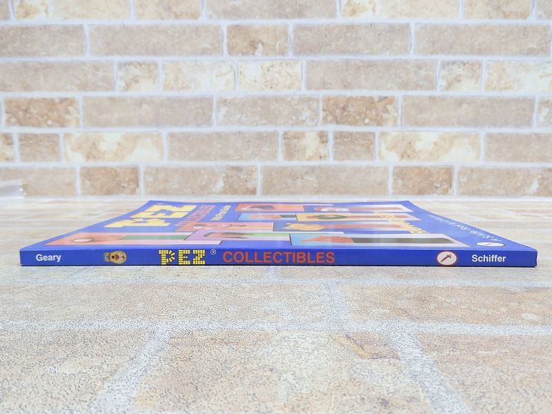 PEZ COLLECTIBLES with Price Guide 洋書 【723y1】の画像3
