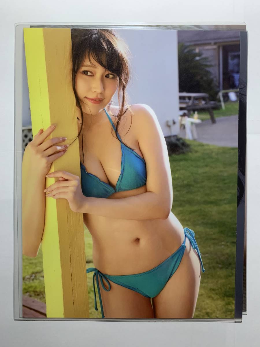 [ thick laminate processing ] small Hyuga city .. swimsuit A4 change size magazine scraps 7 page FRIDAY[ gravure ]-012905