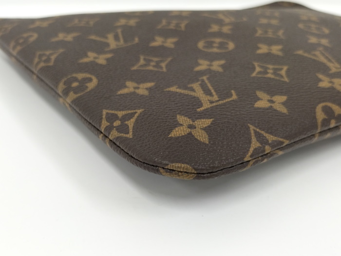 LOUIS VUITTON エテュイ ヴォワヤージュMM クラッチバッグ モノグラム