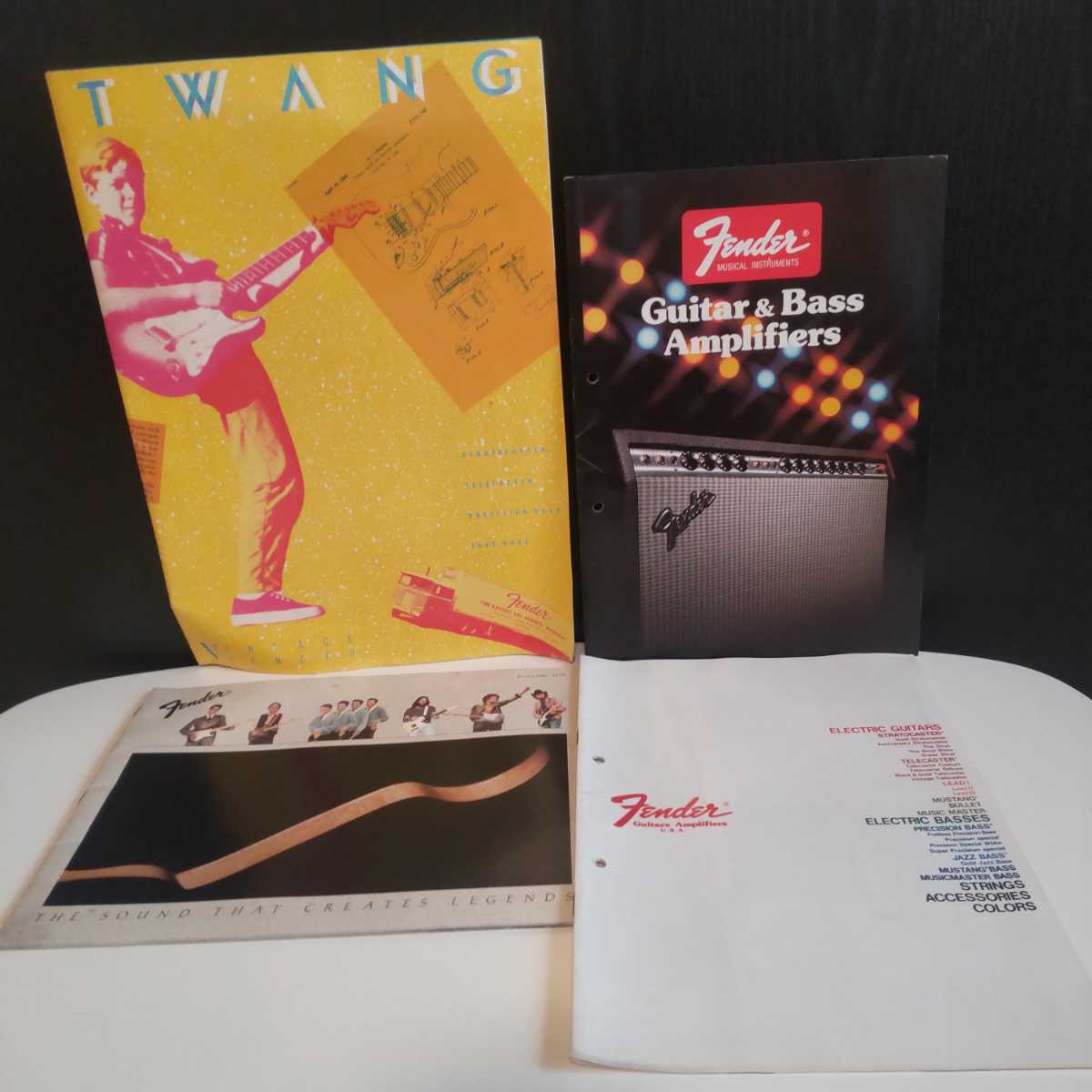 当時物 フェンダー Fender カタログ 1982年 昭和57年 冊子 usa ギター ベース アンプ twang ヴィンテージ japanの画像1