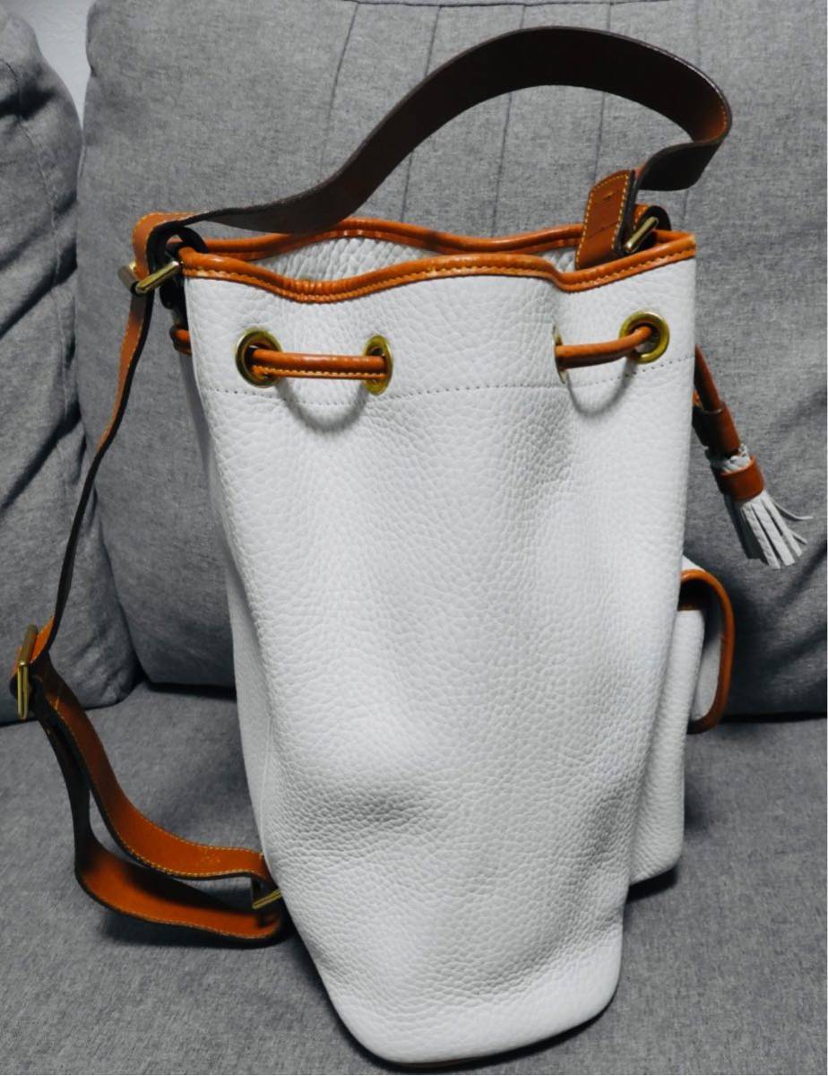 極美品☆ドゥーニー&バーク DOONEY&BOURKE 激レア2Wayバック ショルダーバッグ ハンドバッグ 希少品 男女問わず使って頂ける一品です