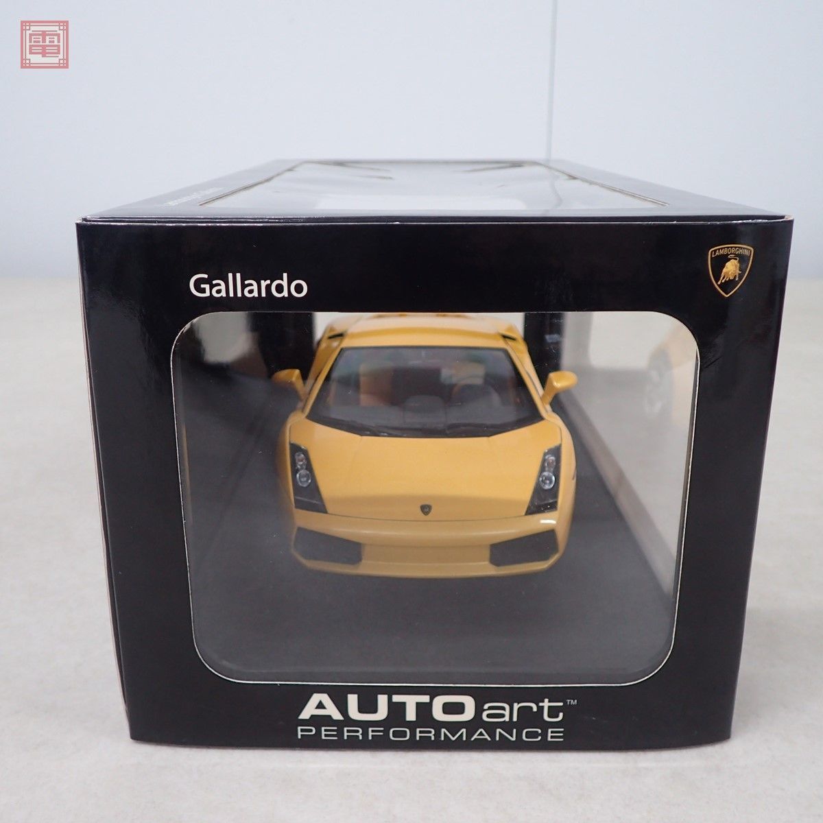 オートアート 1/18 ランボルギーニ ガヤルド メタリックイエロー No.74571 AUTOart Lamborghini Gallardo METALLIC YELLOW【20の画像5