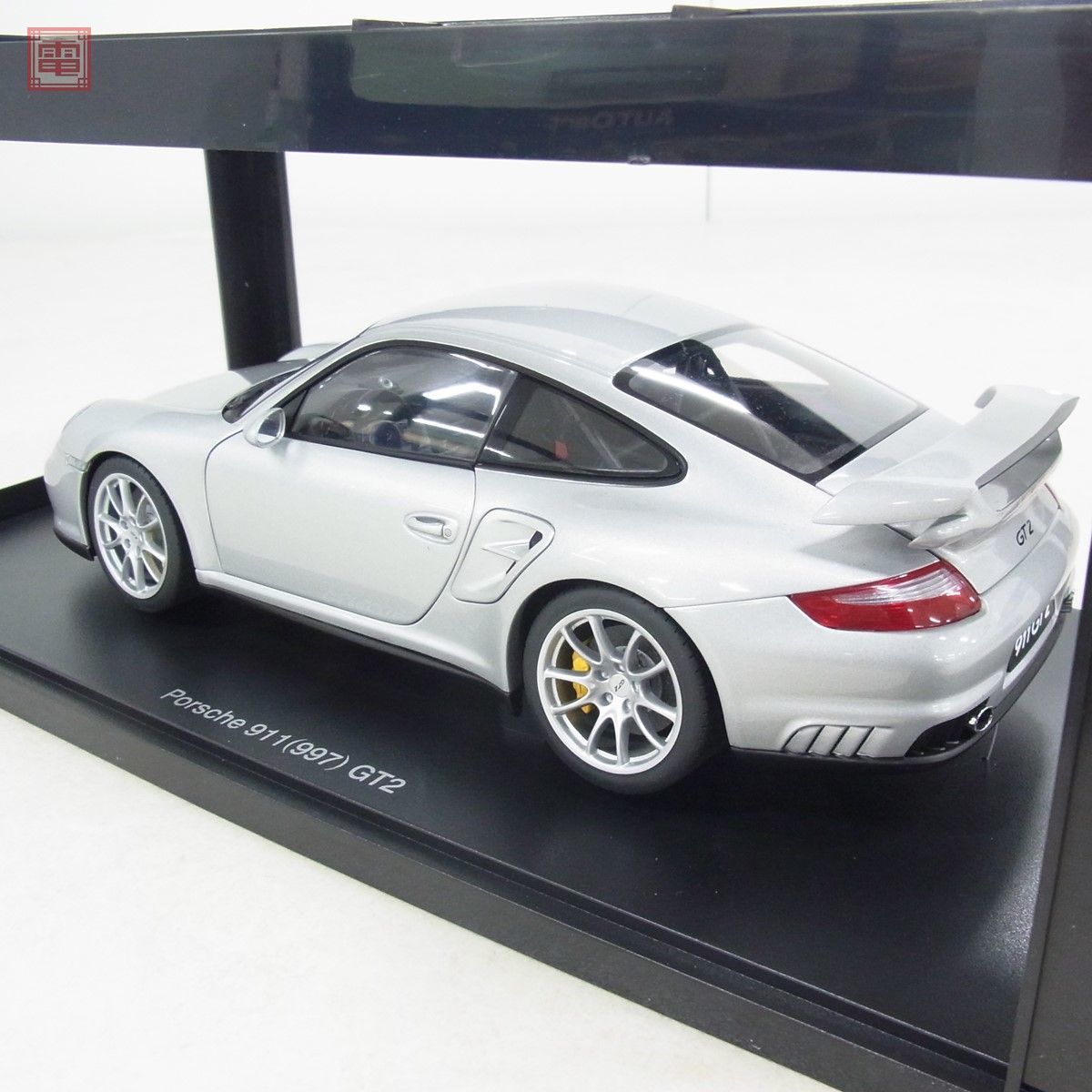 オートアート 1/18 ポルシェ 911 (997) GT2 シルバー No.77898 AUTOart Porsche SILVER【20の画像5