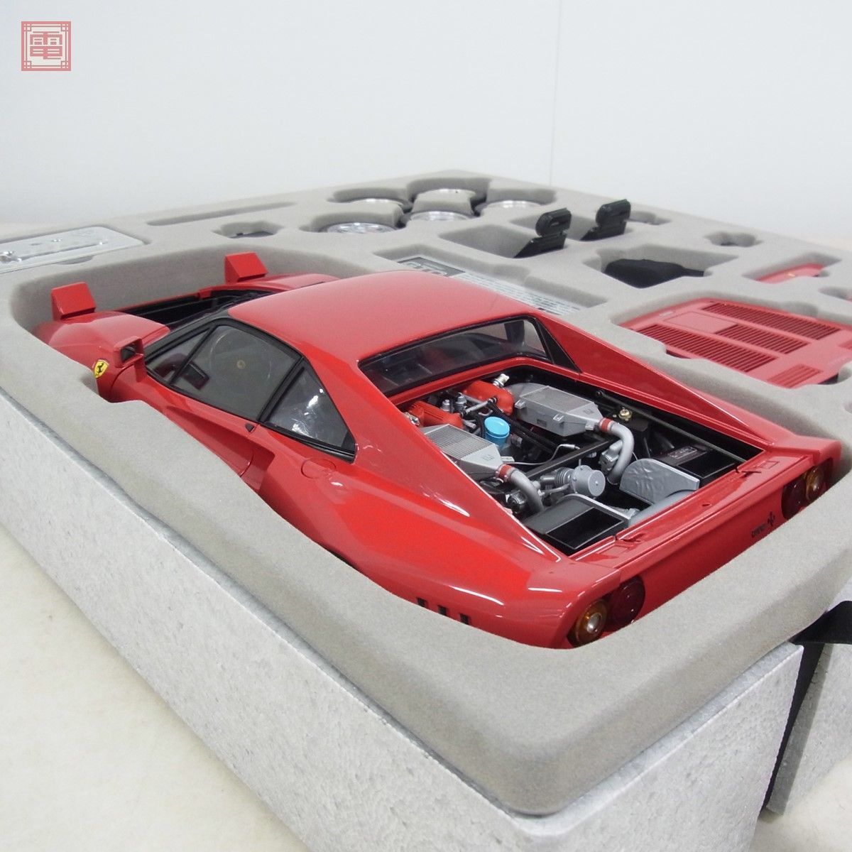 タミヤ 1/12 コレクターズクラブスペシャル フェラーリ 288 GTO セミアッセンブルモデル ITEM 23211 TAMIYA Ferrari 輸送箱付き【40