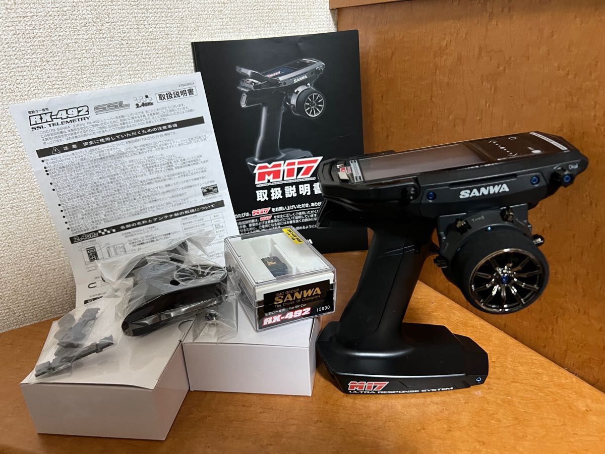 SANWA M17 ハイエンドプロポ 送信機M17 受信機RX-492 セット SANWA M17 ハイエンドプロポ 送信機M17 受信機RX-492 セット