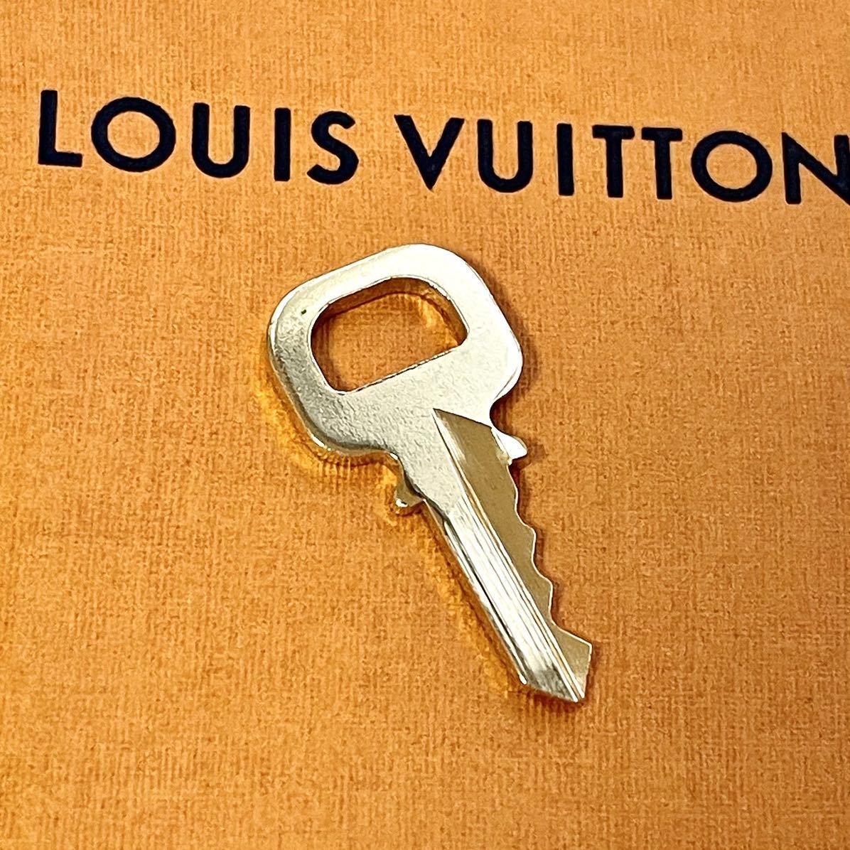 ヤフオク! - 【送料無料】 ルイヴィトン 鍵 304番 LOUIS VU...