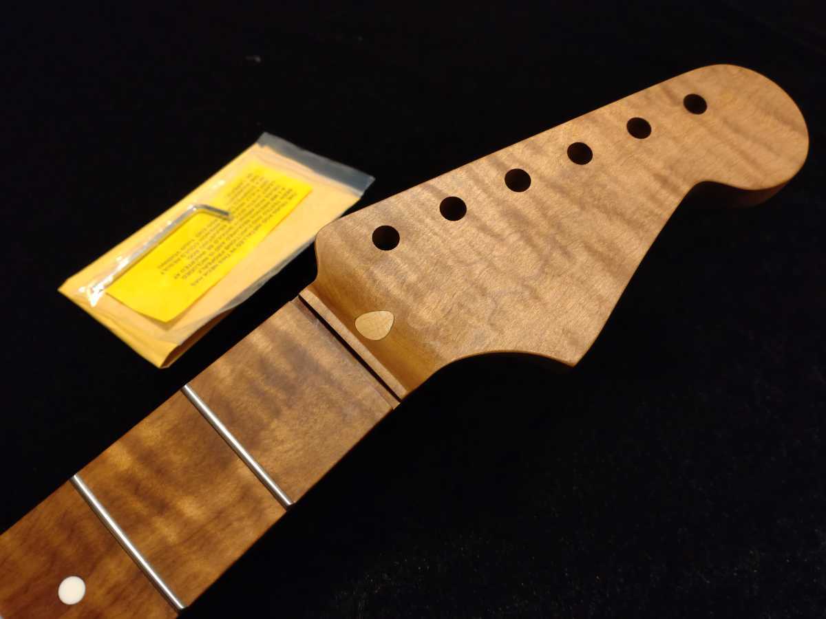 Fender lic Musikraft ローステッドメイプル ストラトキャスターネック